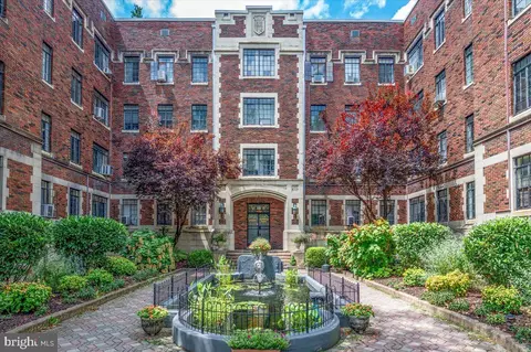 1305 N Broom St #8, Wilmington, DE 19806