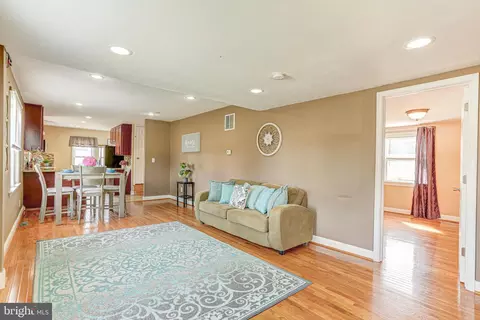 5 Mowery Rd, New Castle, DE 19720