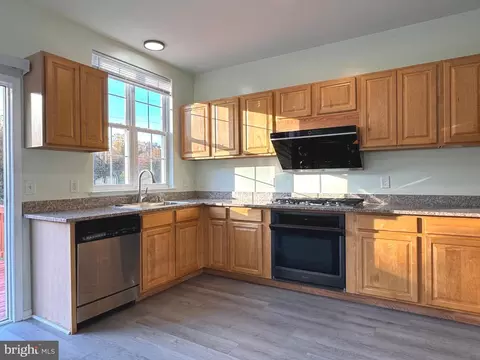 Kitchen - 10 Dolmen Ln, Bear, DE 19701 photo 1 of 5