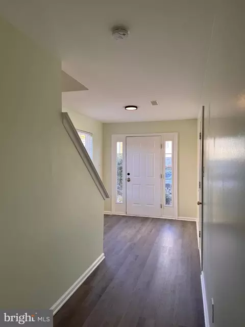 Entry Way - 10 Dolmen Ln, Bear, DE 19701 photo 2 of 2