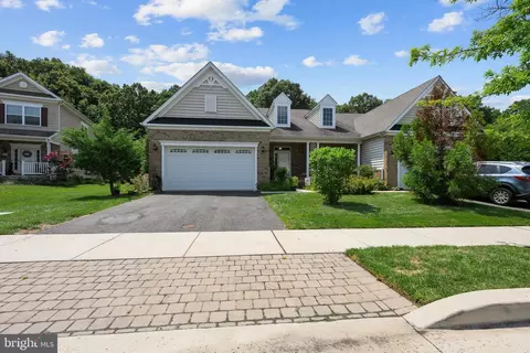 129 Sirius Dr, Bear, DE 19701