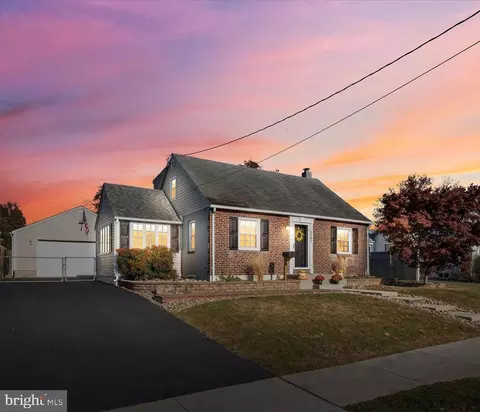 2307 Diamond St, Wilmington, DE 19804