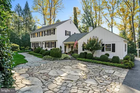 315 Center Hill Rd, Wilmington, DE 19807