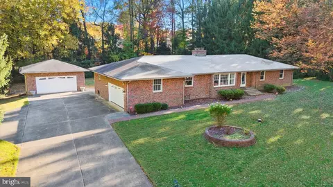 3809 Valley Brook Dr, Wilmington, DE 19808