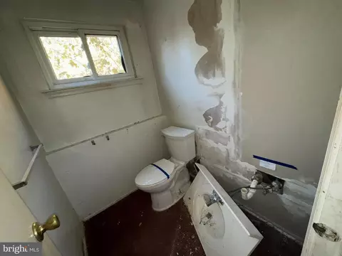 Entry Way - 72 Broadleaf Dr, Newark, DE 19702 photo 1 of 1