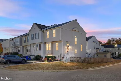 21 Spring Dr, Newark, DE 19702