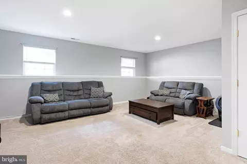 Living - 21 Spring Dr, Newark, DE 19702 photo 1 of 1