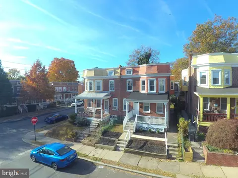 702 W 27th St, Wilmington, DE 19802