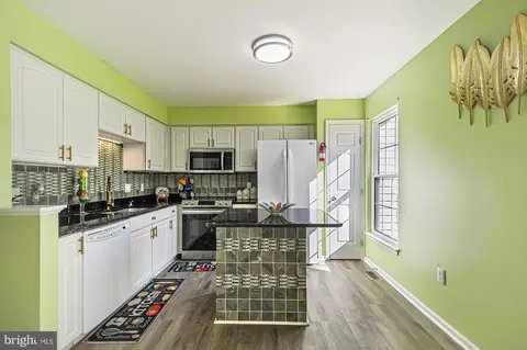 Kitchen - 17 E Christina Pl, Newark, DE 19702 photo 1 of 3