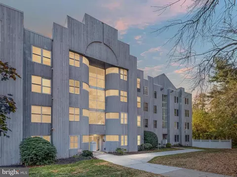 5203 Le Parc Dr #5, Wilmington, DE 19809