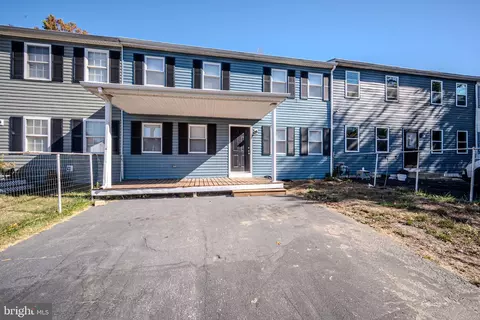 11 Curlew Cir, Newark, DE 19702