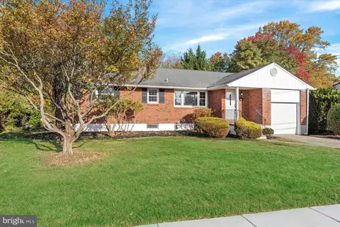 1611 Victory Dr, Wilmington, DE 19804