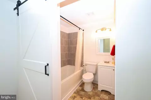 Bath - 142 Grissom Dr, Bear, DE 19701 photo 3 of 3