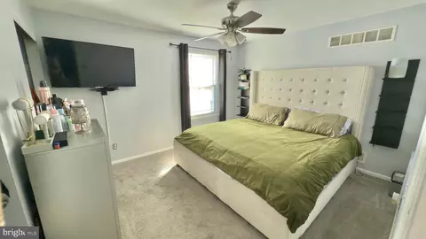 Bedroom - 327 Barley Dr, Newark, DE 19702 photo 2 of 6