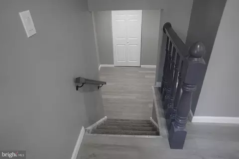 Entry Way - 15 Spinet Rd, Newark, DE 19713 photo 3 of 7