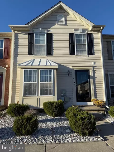 7 Linden Pl, Newark, DE 19702