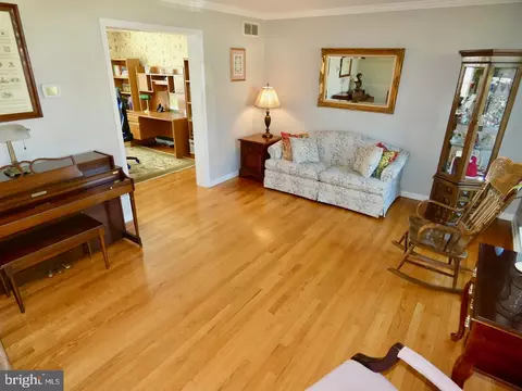 Living - 123 Matthew Dr, Bear, DE 19701 photo 1 of 9