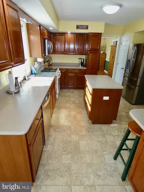 Kitchen - 123 Matthew Dr, Bear, DE 19701 photo 6 of 6