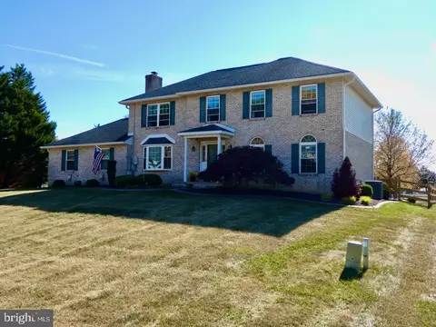 Exterior - 123 Matthew Dr, Bear, DE 19701 photo 2 of 11