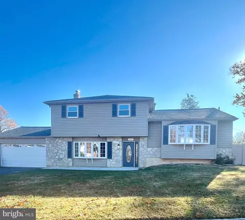 2632 Epping Rd, Wilmington, DE 19810