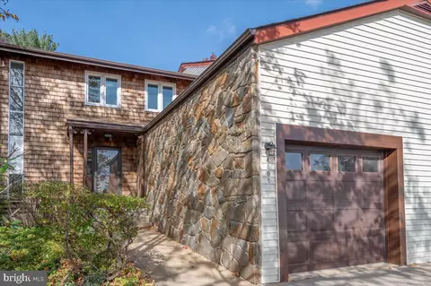 4808 Hogan Dr, Wilmington, DE 19808