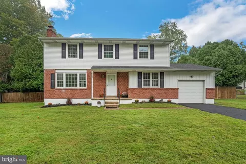 2612 Bradwood Rd, Wilmington, DE 19810