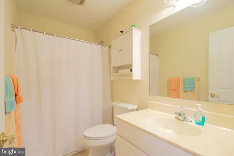 Bath - 417 E Red Lion Dr, Bear, DE 19701 photo 2 of 2