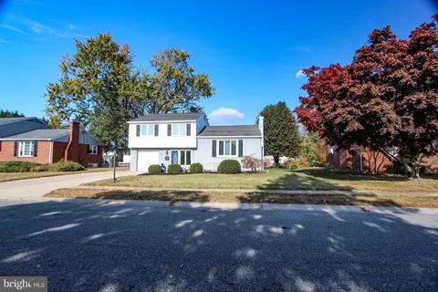 10 Finney Rd, New Castle, DE 19720