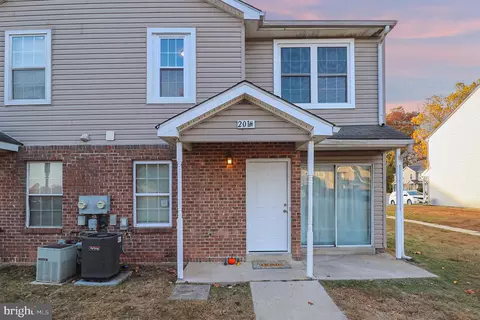 201 Highland Blvd #H, New Castle, DE 19720