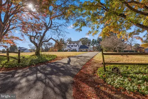 16 Guyencourt Rd, Wilmington, DE 19807