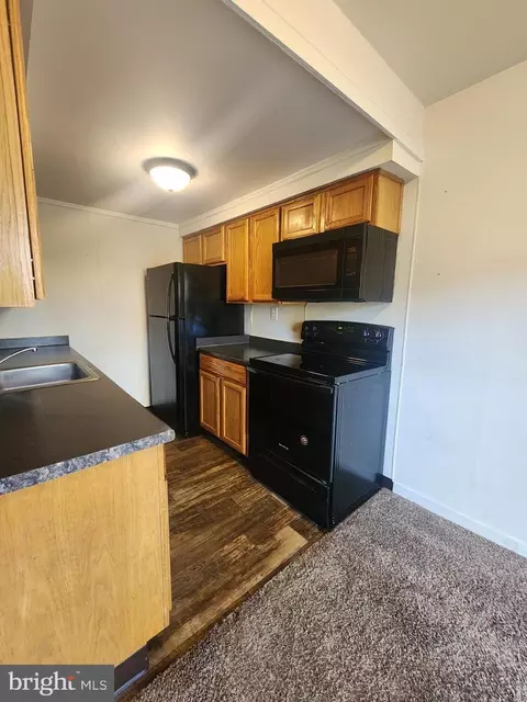 Kitchen - 35 Fleming St, Newark, DE 19713 photo 2 of 3
