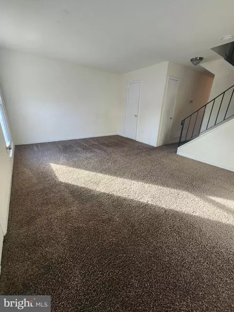 Living - 35 Fleming St, Newark, DE 19713 photo 2 of 2