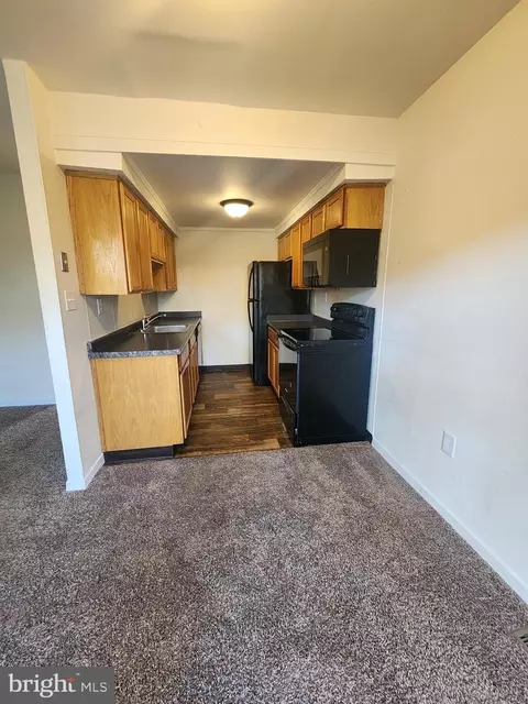 Kitchen - 35 Fleming St, Newark, DE 19713 photo 1 of 3