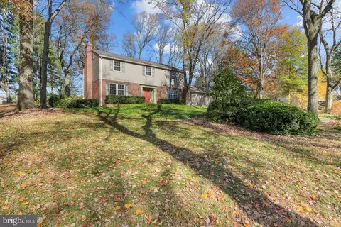6 Jacqueline Dr, Hockessin, DE 19707