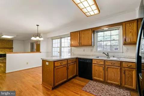 Kitchen - 113 E Wilkerdean, Newark, DE 19711 photo 1 of 3