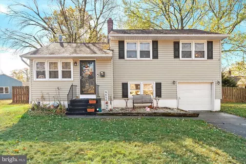 1310 Dewson Ln, Wilmington, DE 19805
