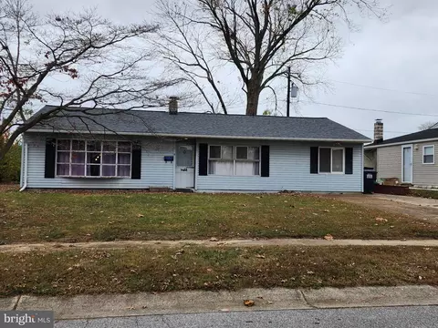 5 Carlin Ln, Newark, DE 19713