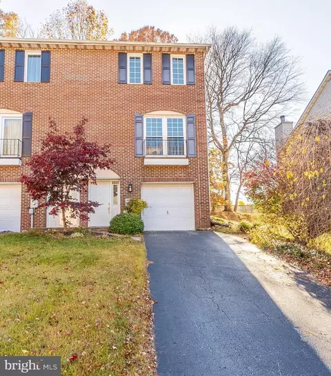 4866 Weatherhill Dr, Wilmington, DE 19808