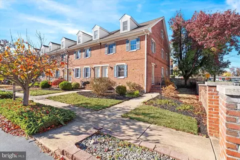 615 Delaware St #10, New Castle, DE 19720
