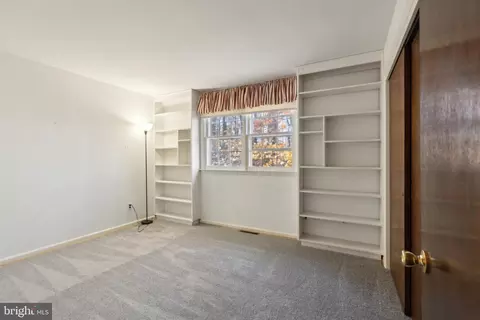 Bedroom - 2 Blue Jay Dr, Newark, DE 19713 photo 1 of 4