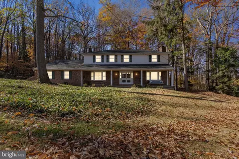 Exterior - 2 Blue Jay Dr, Newark, DE 19713 photo 2 of 7