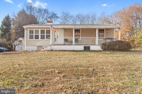 Exterior - 1131 Porter Rd, Bear, DE 19701 photo 2 of 3