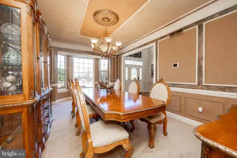 Dining - 110 W Abbey Dr, Townsend, DE 19734 photo 2 of 3