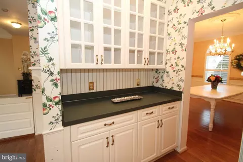 Kitchen - 302 Meadow Glen Dr, Bear, DE 19701 photo 2 of 3