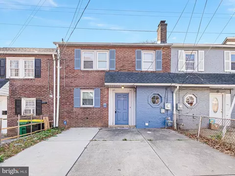 12 Bedford Dr, Wilmington, DE 19809