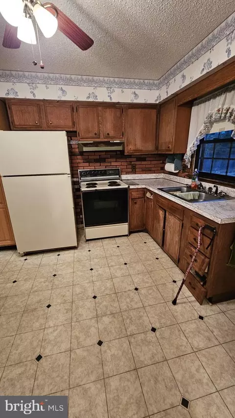 Kitchen - 123 Kingston Dr, Bear, DE 19701 photo 1 of 1