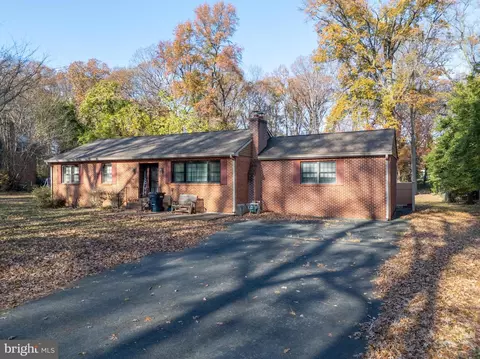 Exterior - 123 Kingston Dr, Bear, DE 19701 photo 3 of 10
