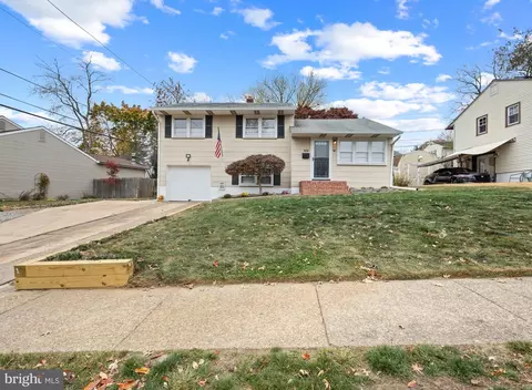 1038 Kendall Rd, Wilmington, DE 19805