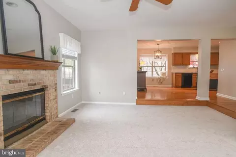 Living - 234 Rushes Dr, Bear, DE 19701 photo 3 of 10