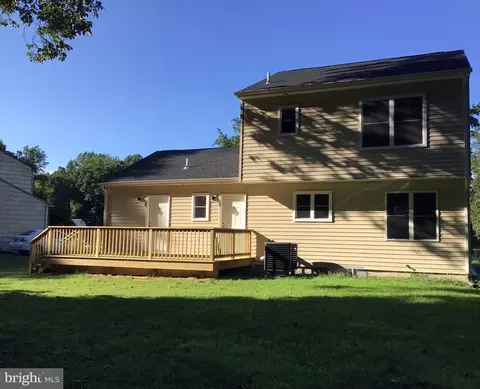 Exterior - 126 Hedgewick Dr, Newark, DE 19702 photo 4 of 6